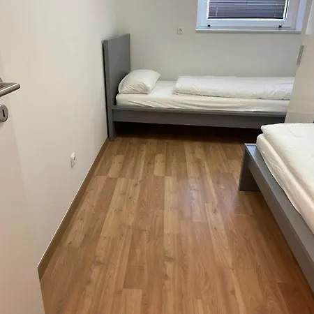 Apartament Schoene Mit Balkon 2